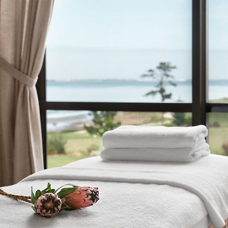 Arabella Hotel, Golf And Spa Hermanus Exterior foto Spa at the Oyster Box